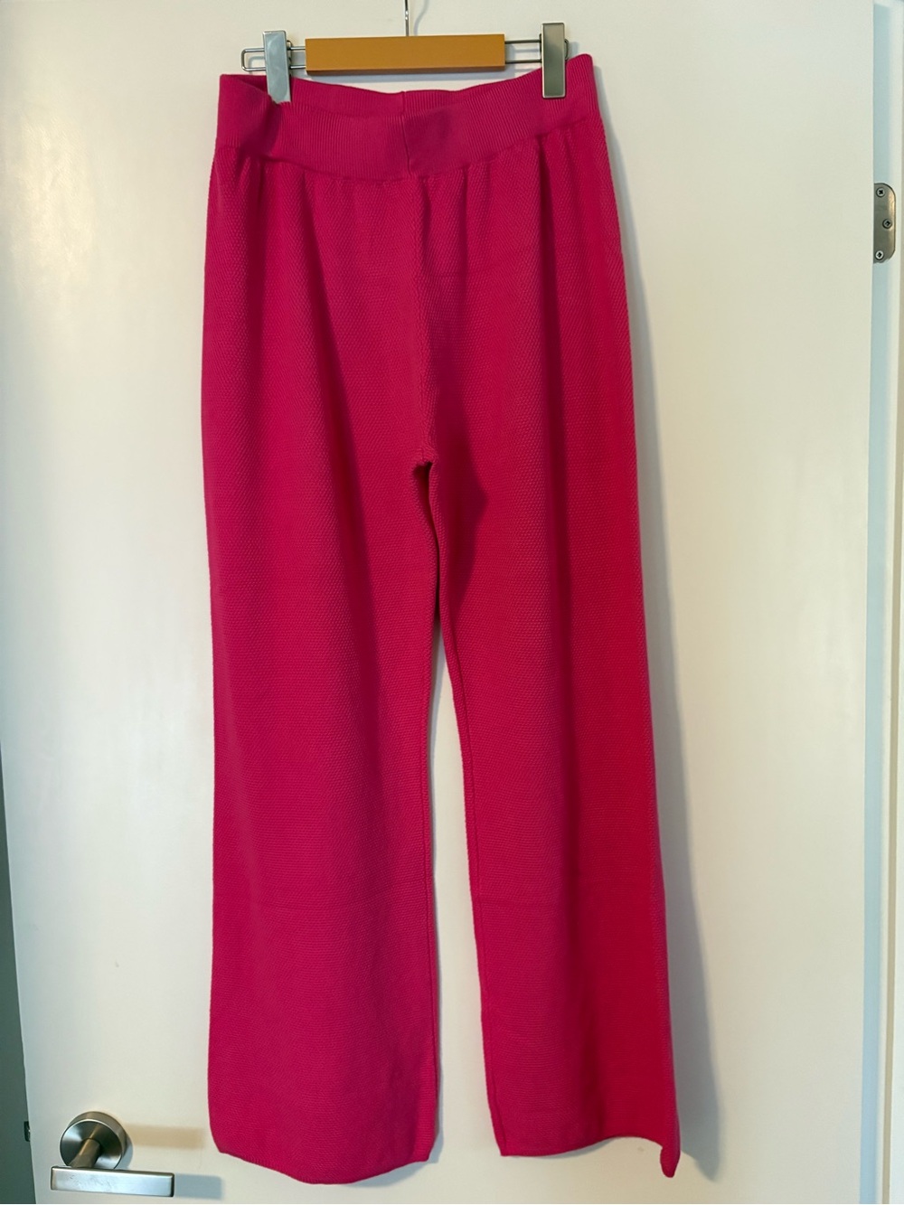 Wide-Leg Knit Pants in Hot Pink